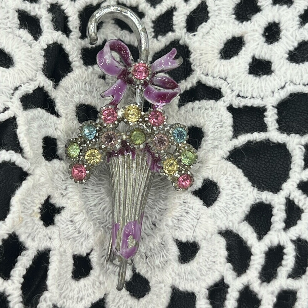 Colorful Vintage Rhinestone Umbrella Brooch with lavender enamel and rhinestones
